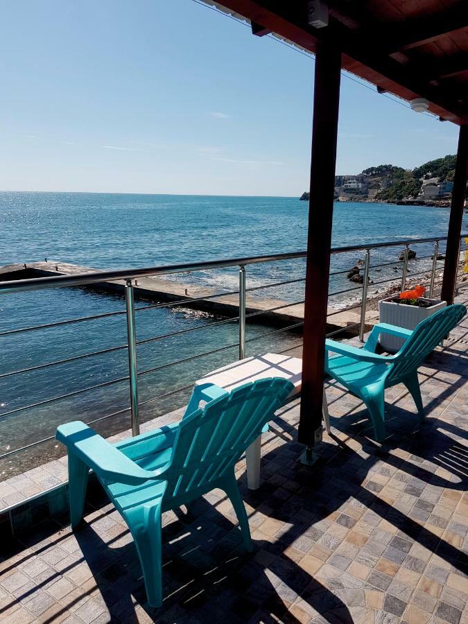 Summer Holiday House Mm Улцинь Экстерьер фото